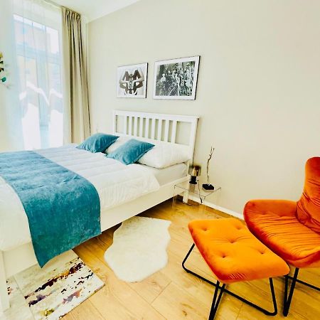 Colorful & Quiet Apartment In Beautiful Viennese Building المظهر الخارجي الصورة