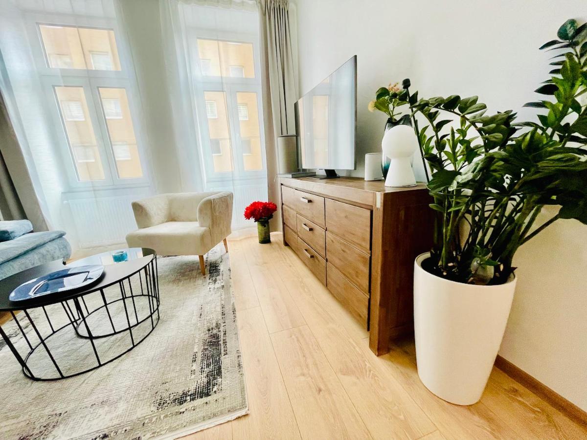 Colorful & Quiet Apartment In Beautiful Viennese Building المظهر الخارجي الصورة