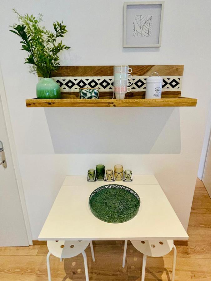 Colorful & Quiet Apartment In Beautiful Viennese Building المظهر الخارجي الصورة