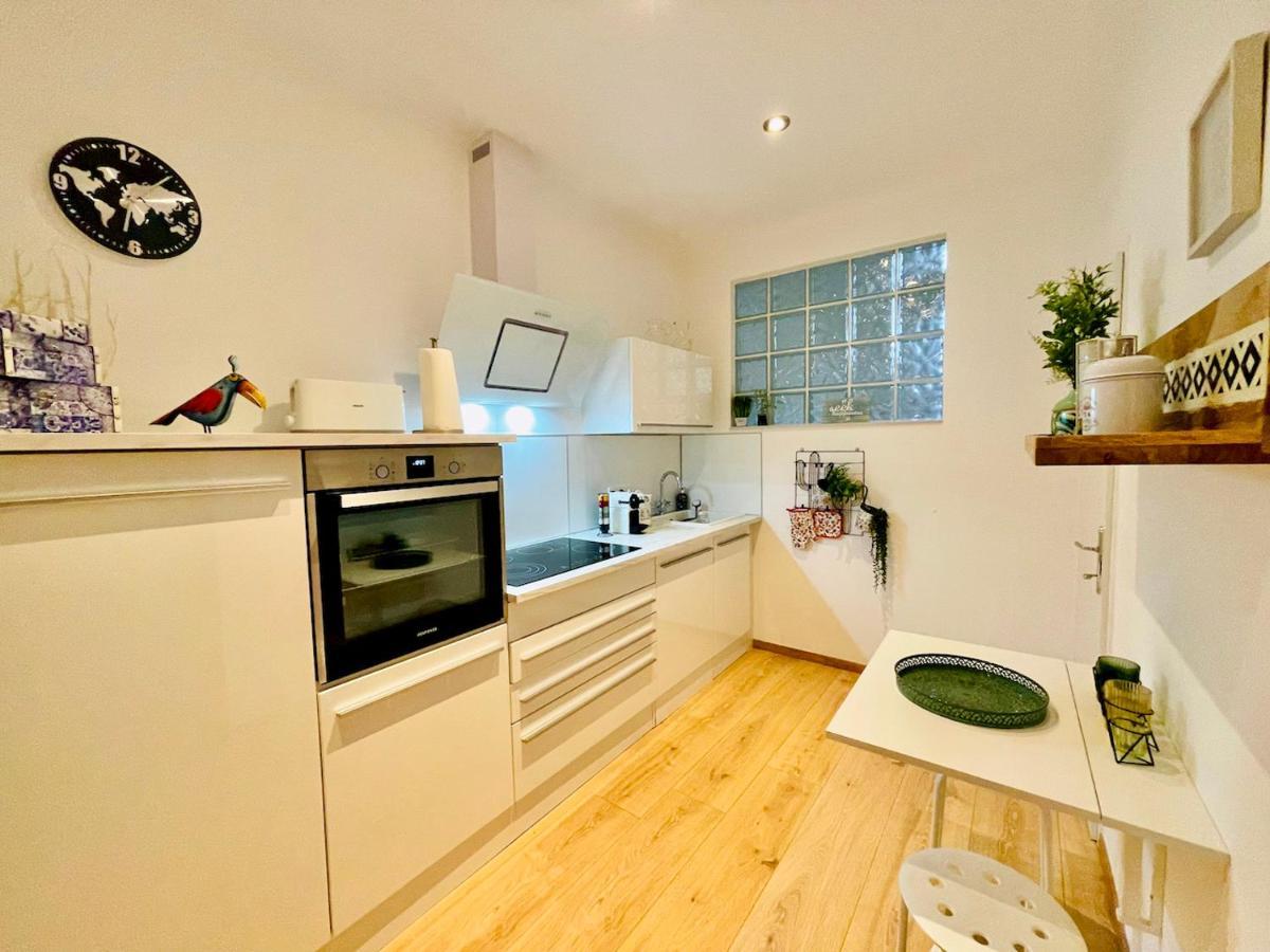 Colorful & Quiet Apartment In Beautiful Viennese Building المظهر الخارجي الصورة